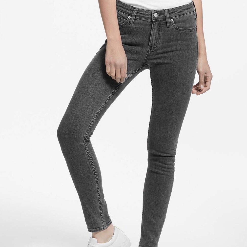 🌿 NWOT Calvin Klein Skinny Ankle Jeans
